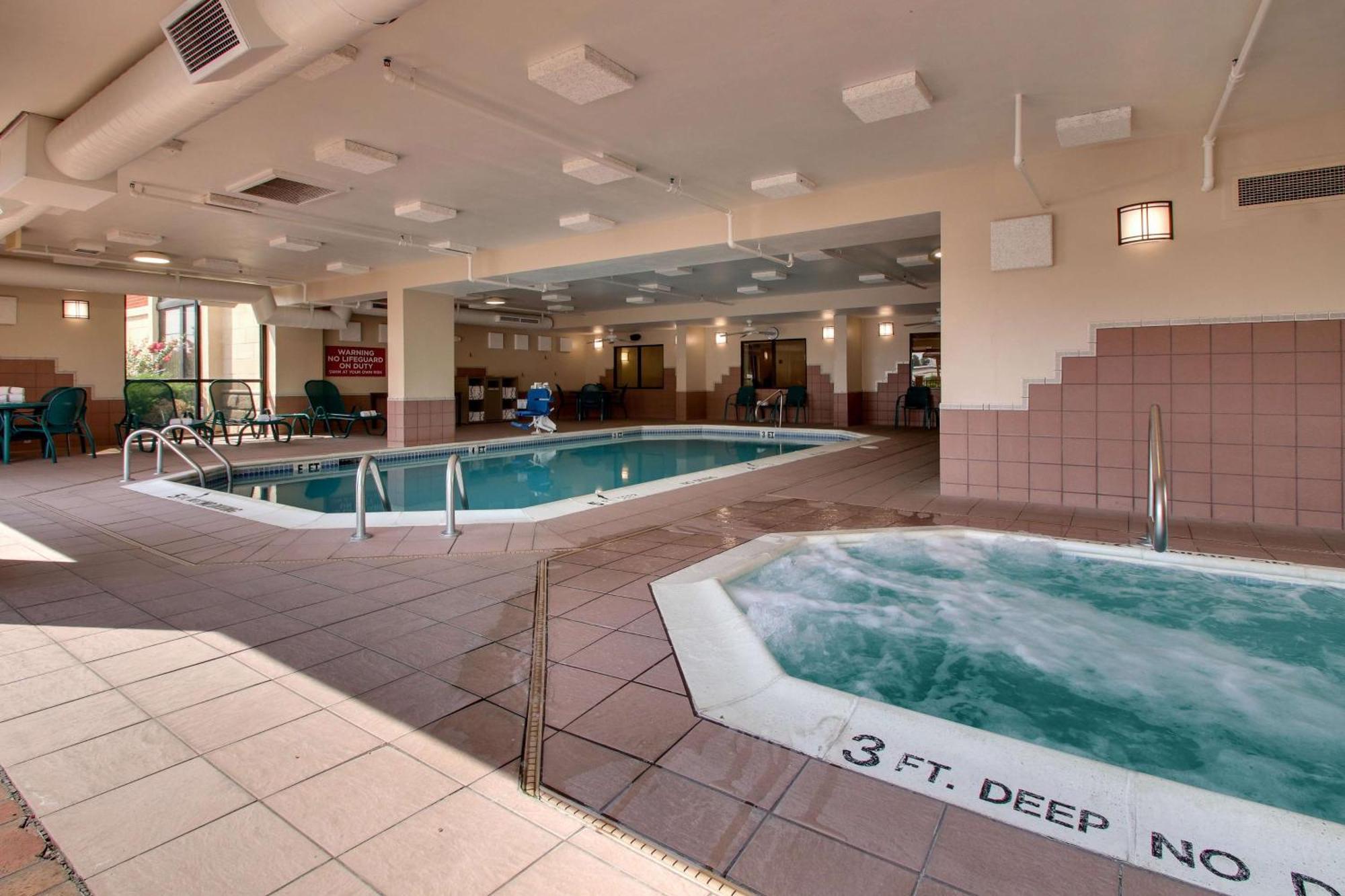 Drury Inn & Suites Боулинг Грин Экстерьер фото