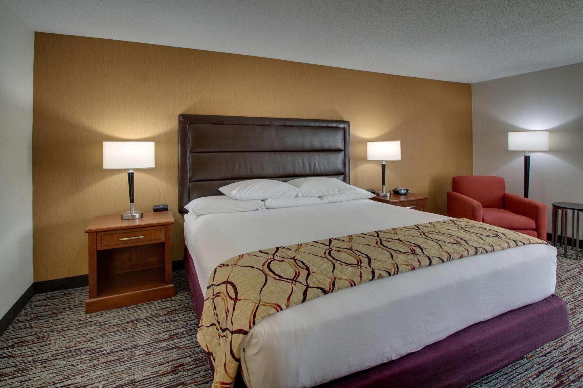 Drury Inn & Suites Боулинг Грин Экстерьер фото