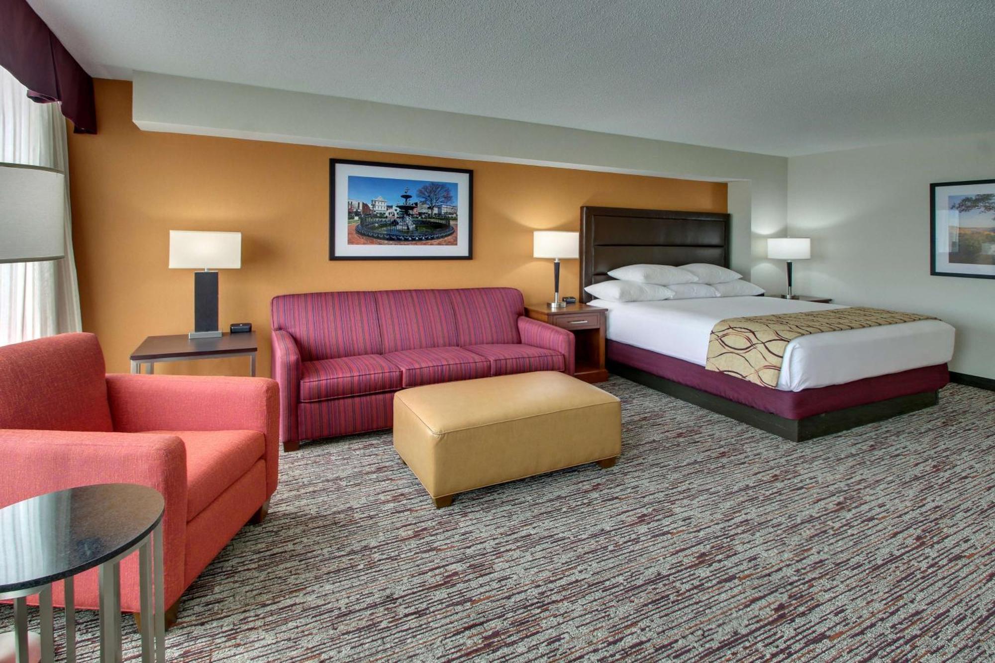 Drury Inn & Suites Боулинг Грин Экстерьер фото