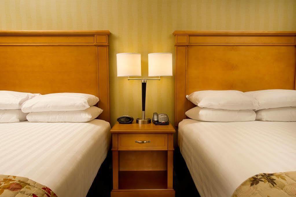 Drury Inn & Suites Боулинг Грин Экстерьер фото